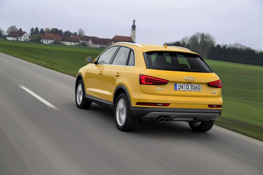  Audi Q3 2.0 TDI Quattro (8U) 2015 года  (WW) (фото 7 из 30)